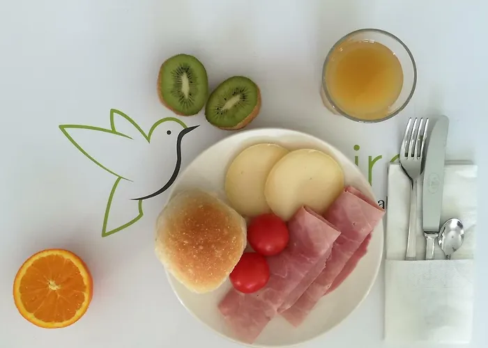 Bed & Breakfast Songbird 3*