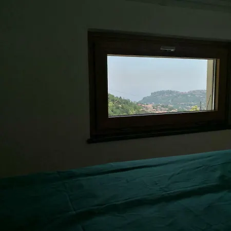 Alojamento de Acomodação e Pequeno-almoço Songbird 3*